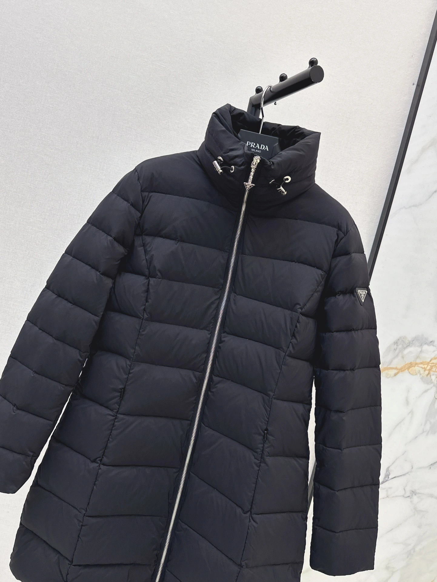 Prada Down Jackets Elegant 172536
