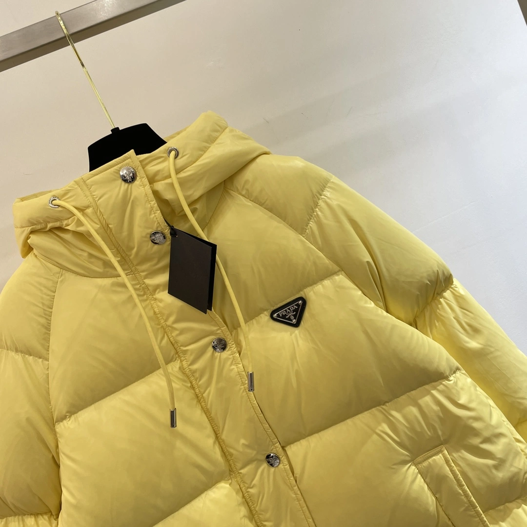 UrbanChic Prada Down Jackets 172550