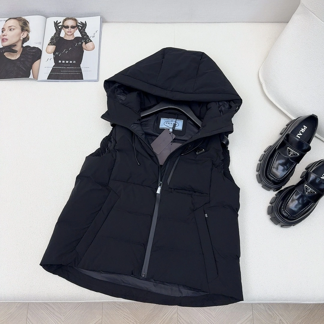 Prada Down Jackets WaterResistant 172499