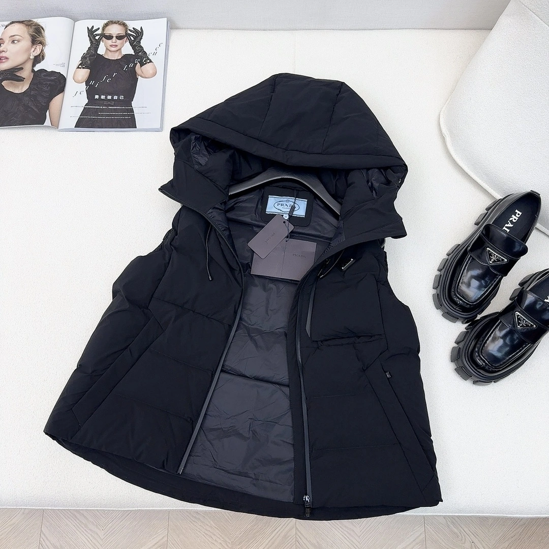 Prada Down Jackets WaterResistant 172499