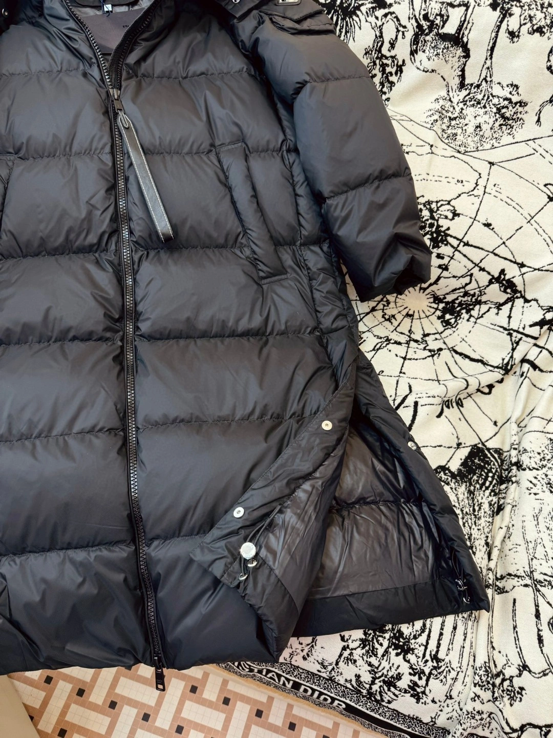 Prada Down Jackets Trendy 172493