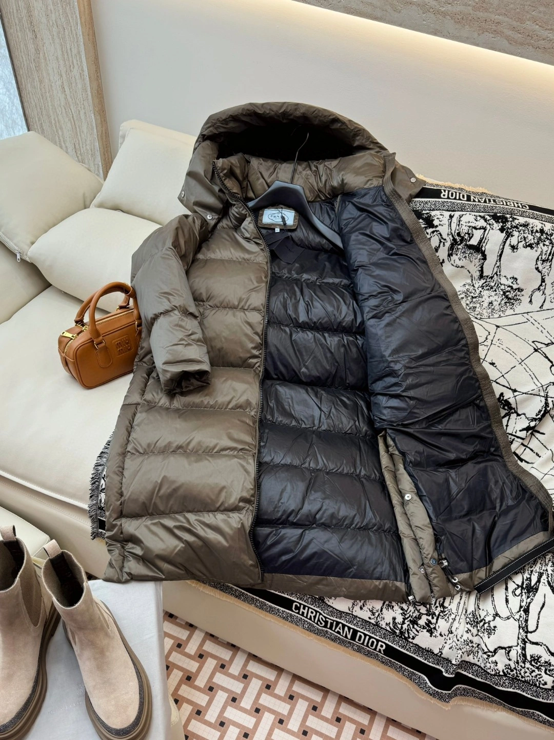 Prada Down Jackets Sophisticated 172541