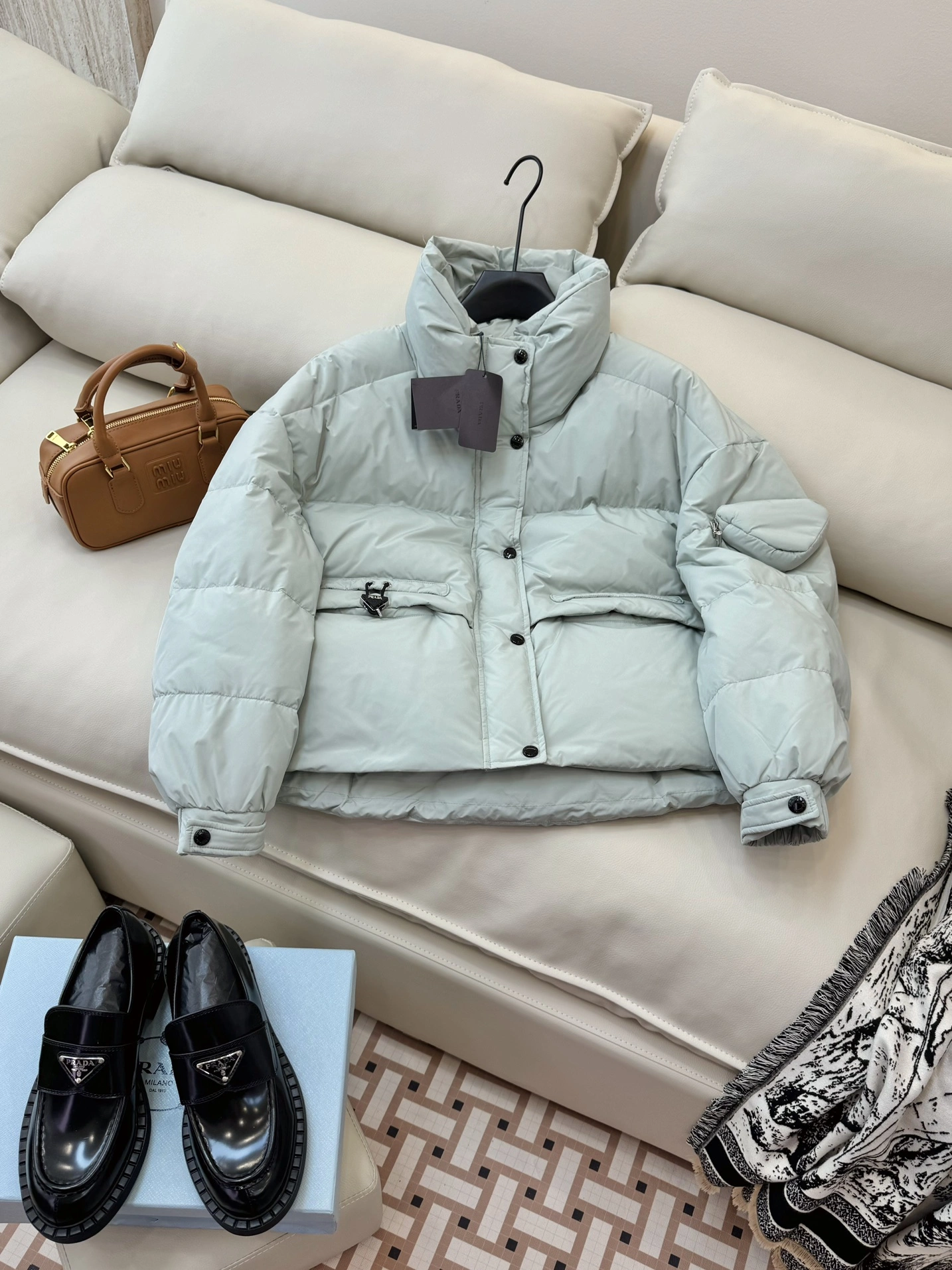 RelaxedFit Prada Down Jackets 172539
