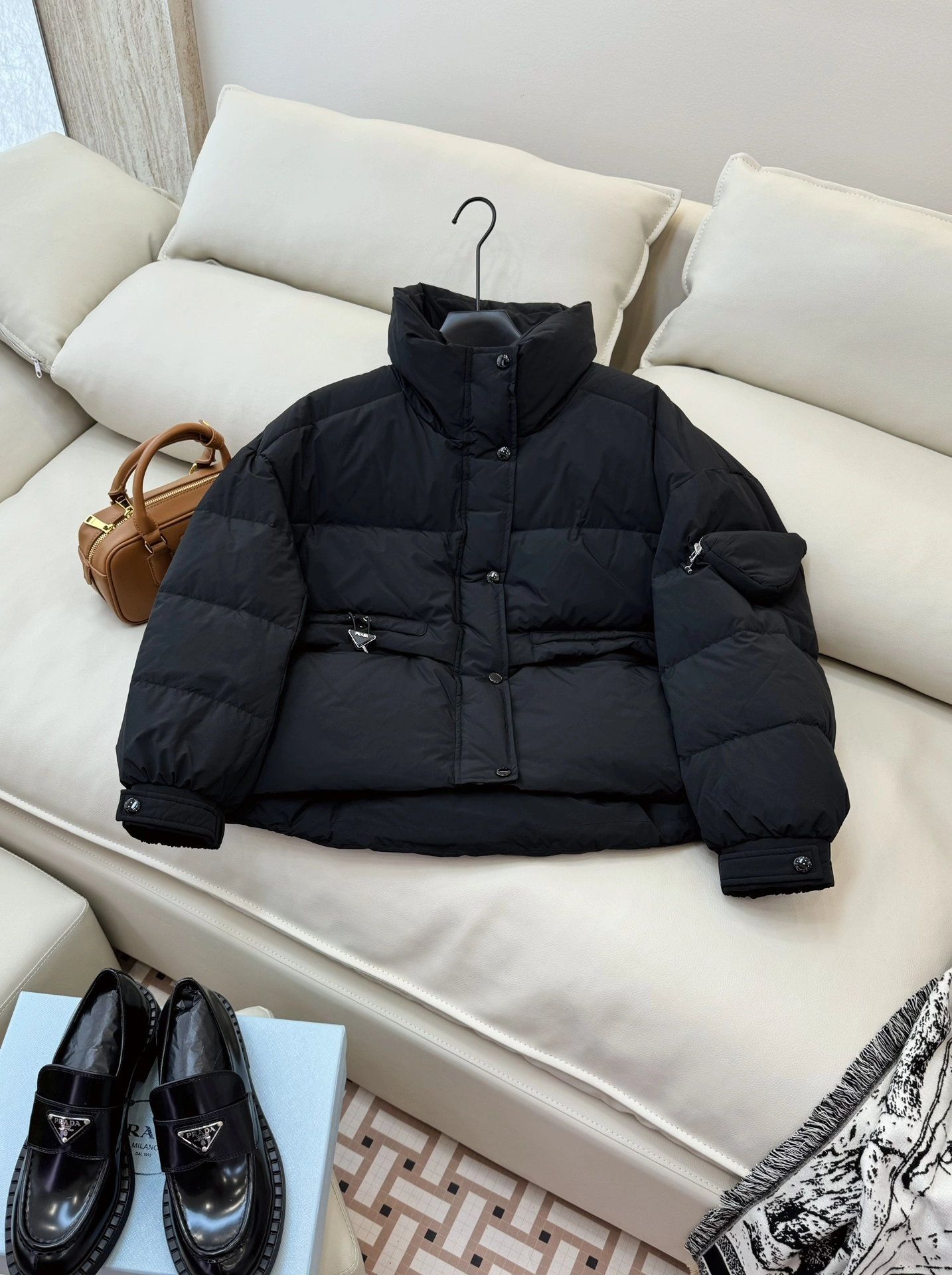 ModernLook Prada Down Jackets 172484