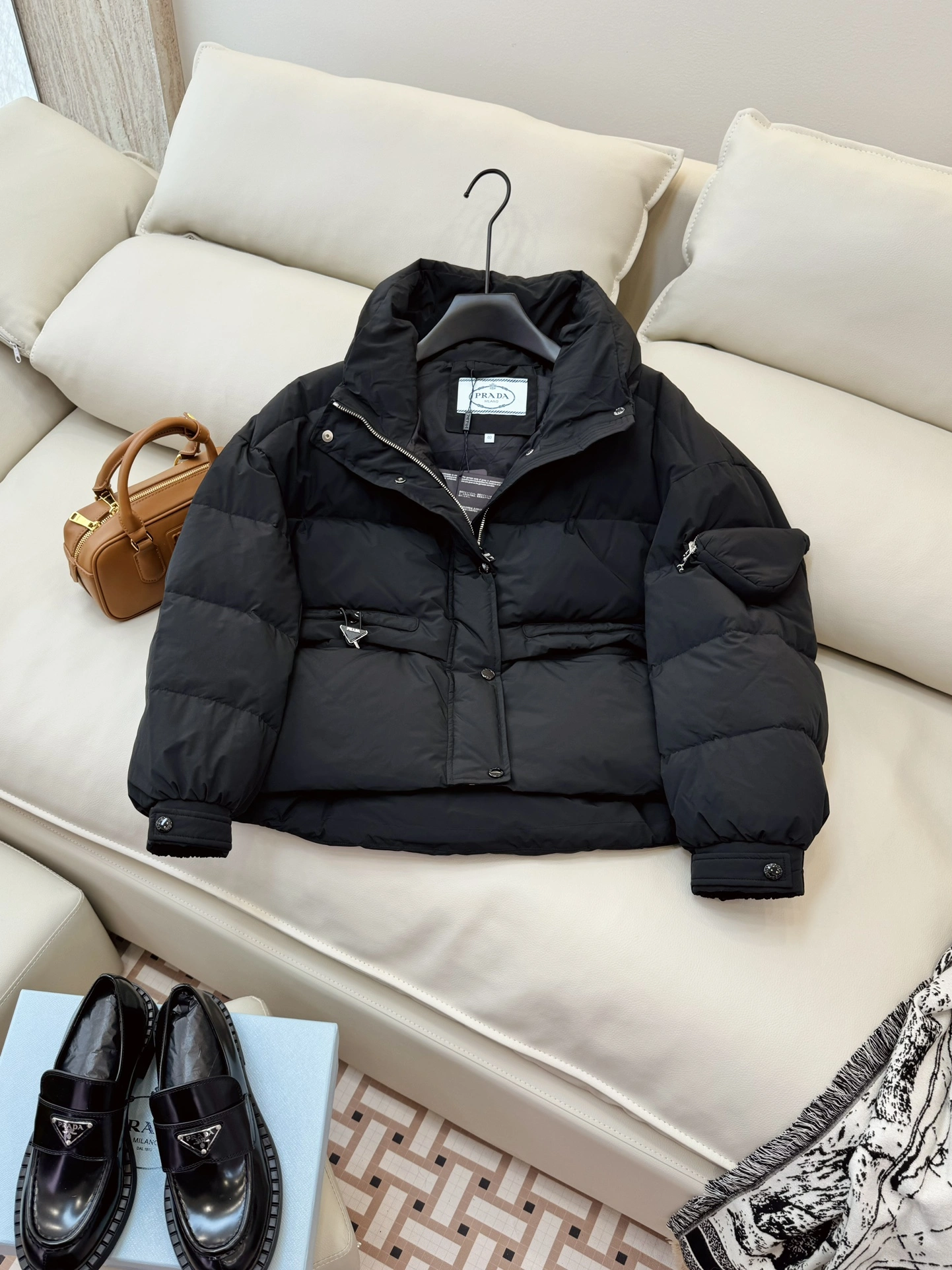 ModernLook Prada Down Jackets 172484