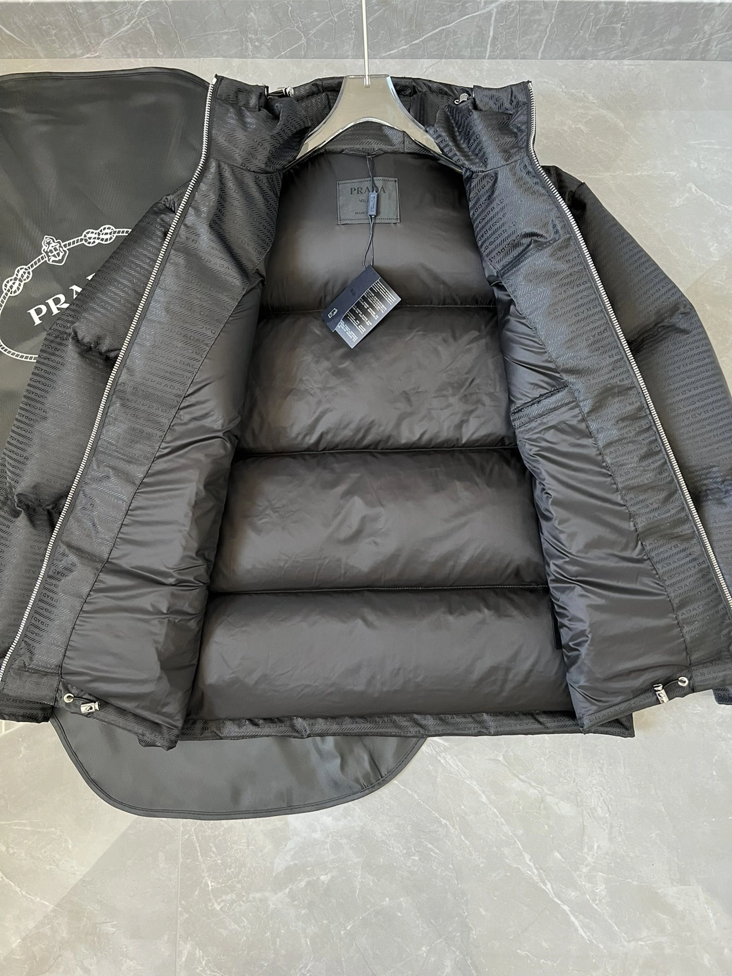 Prada Down Jackets Original 172495