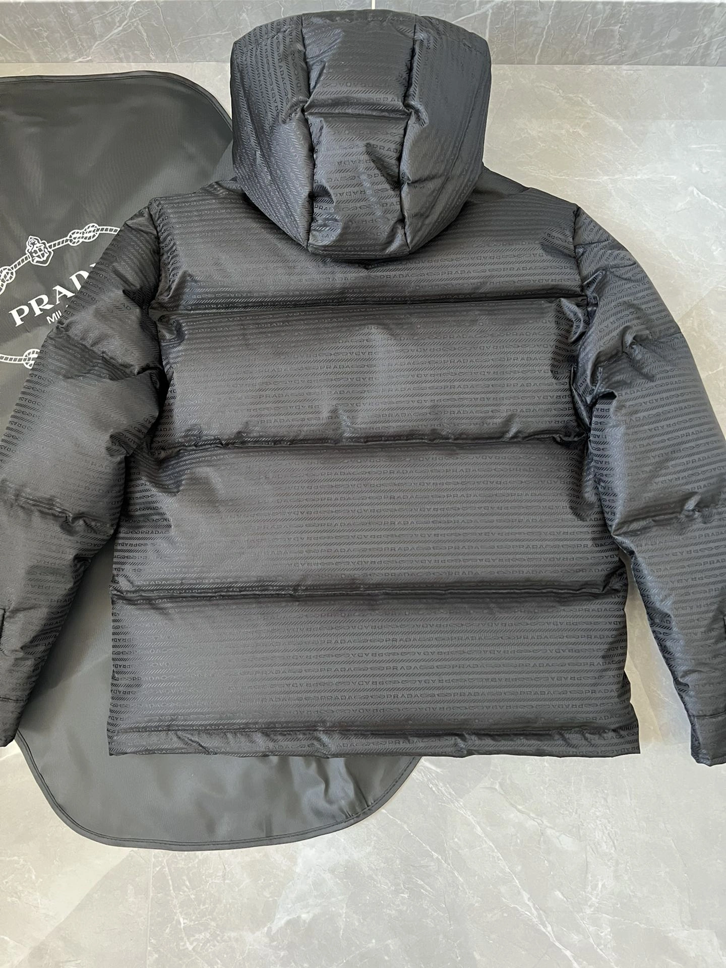 Prada Down Jackets Original 172495