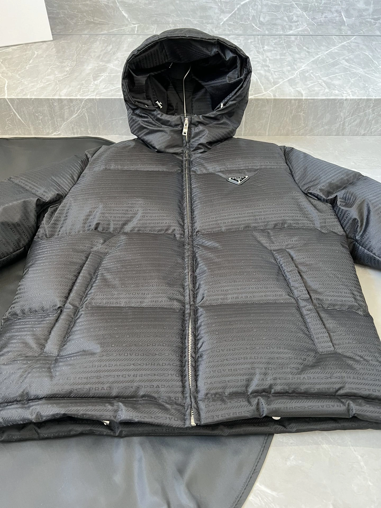 Prada Down Jackets Original 172495