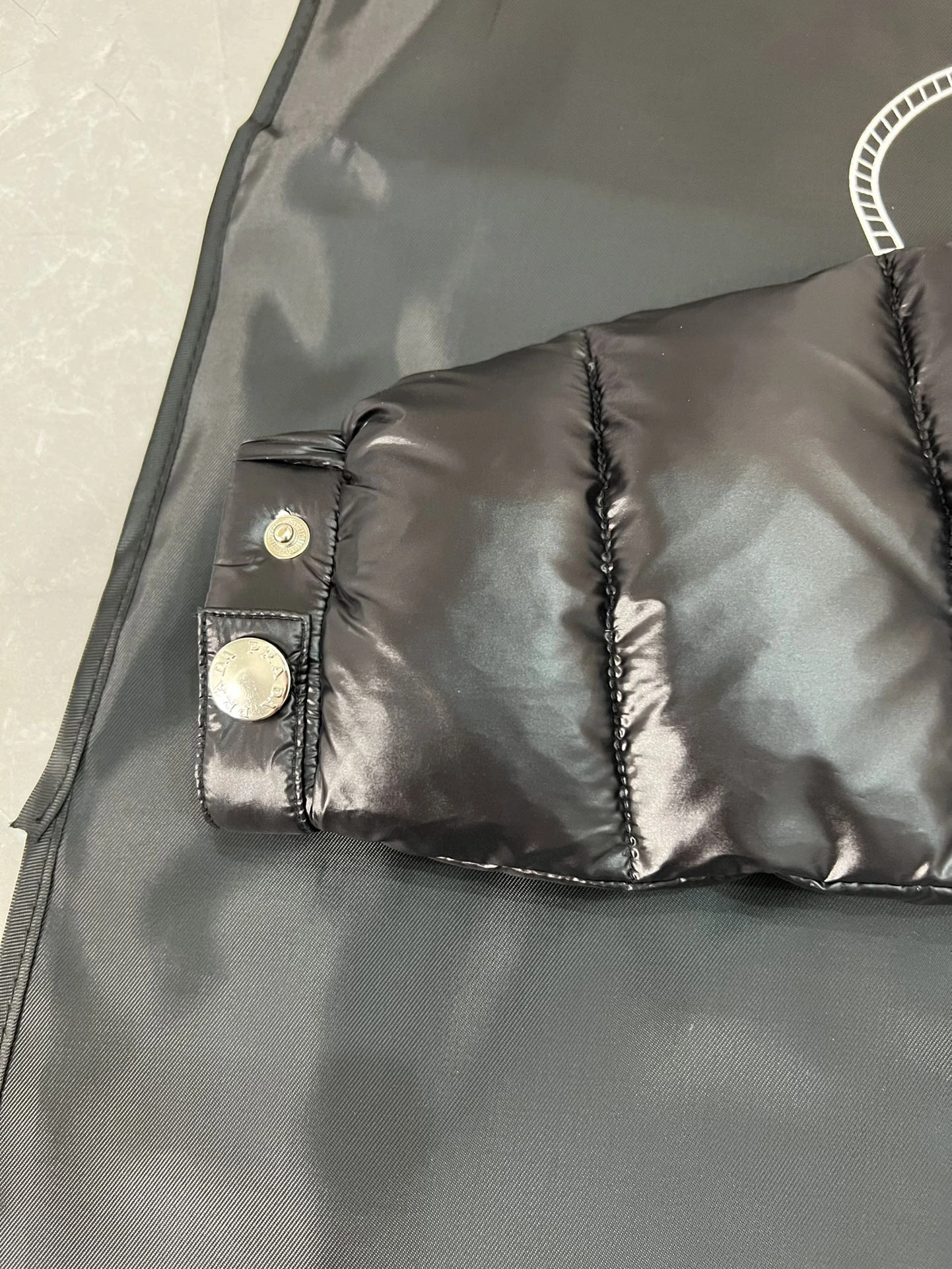MultiPurpose Prada Down Jackets 172503