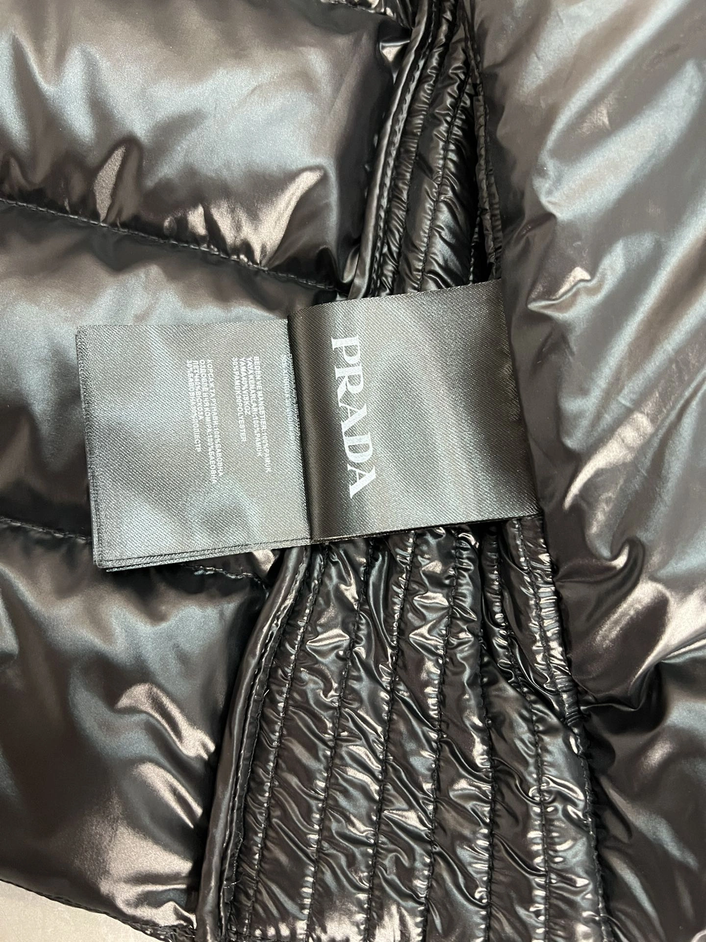 MultiPurpose Prada Down Jackets 172503
