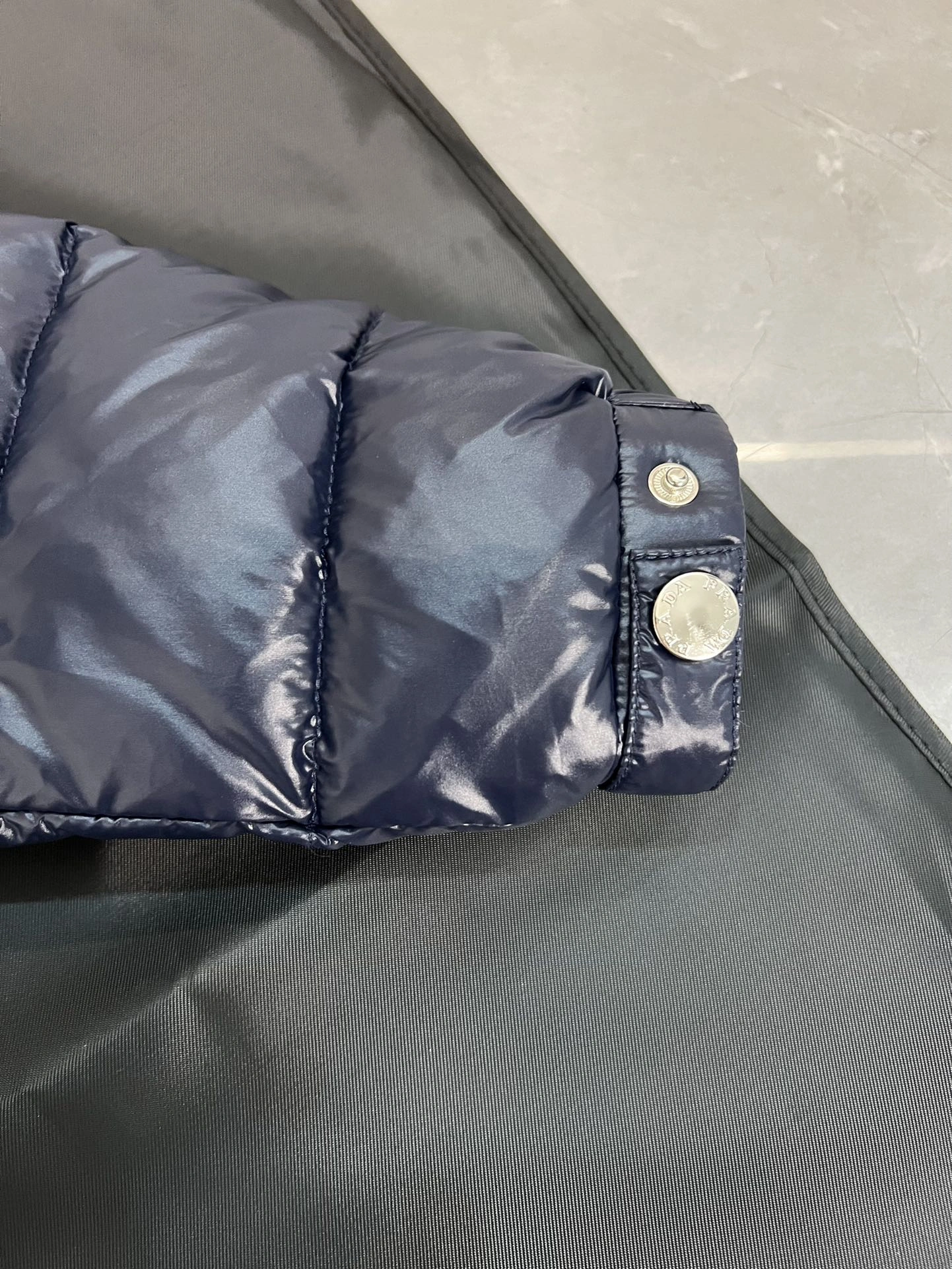 Prada Down Jackets Unique 172483
