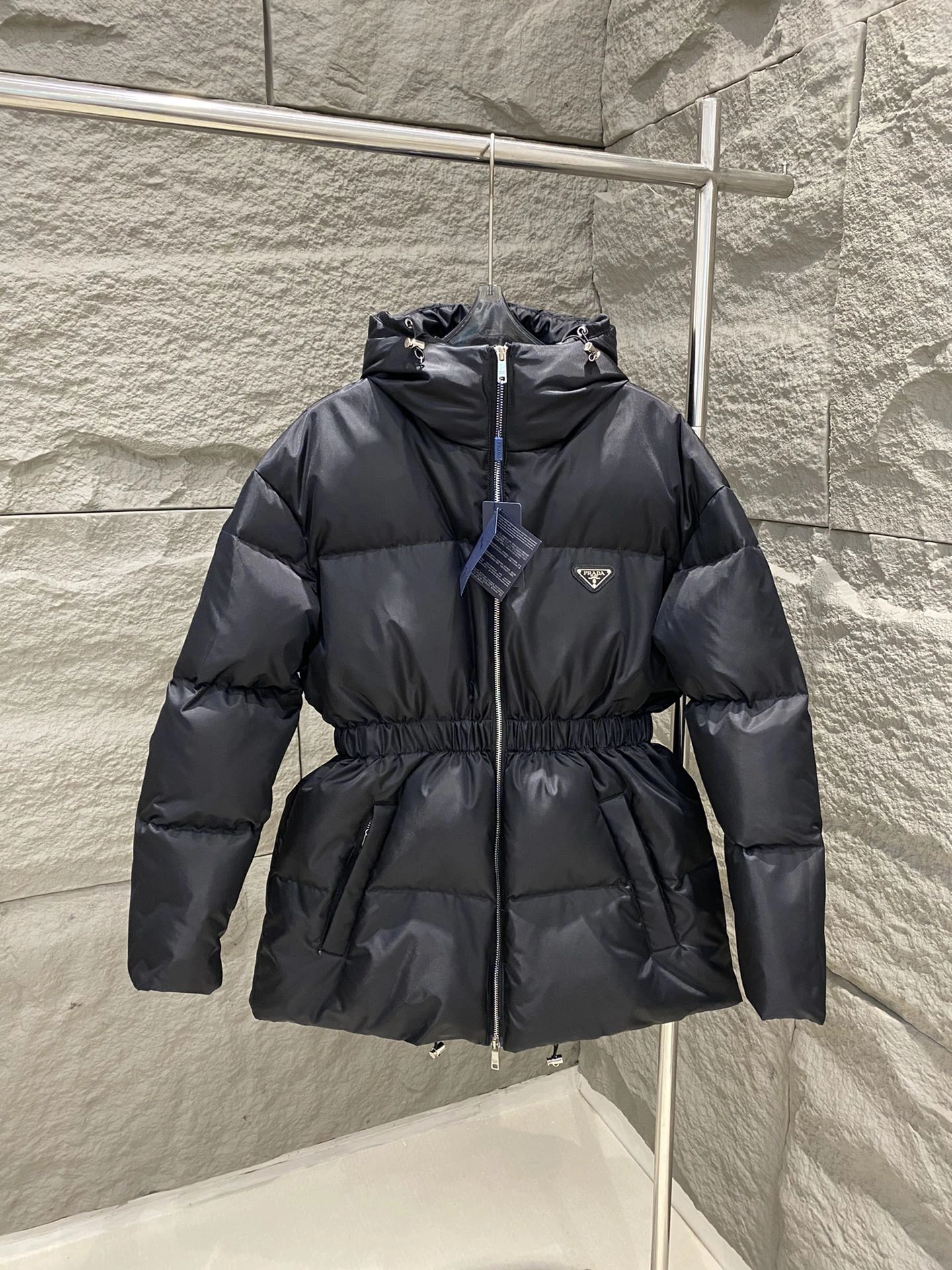 Prada Down Jackets Modern 172481
