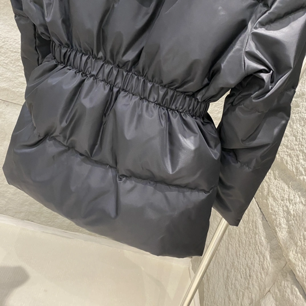 Prada Down Jackets Modern 172481