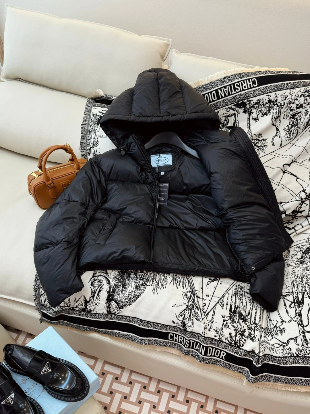 Prada Down Jackets Original 172508