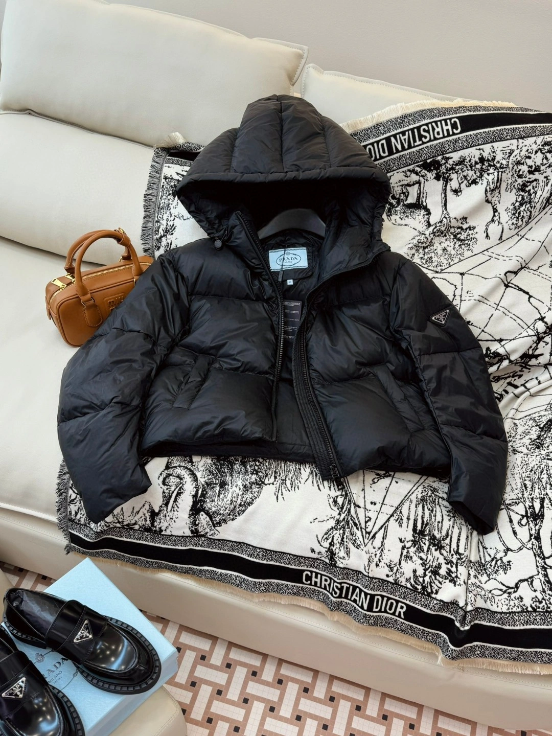 Prada Down Jackets Original 172508