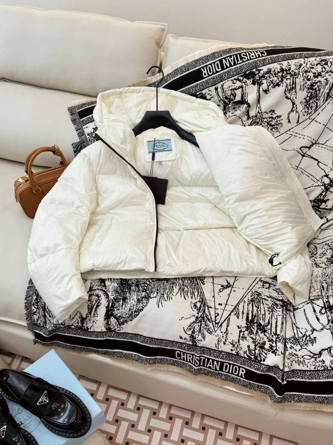 Breathable Prada Down Jackets 172475