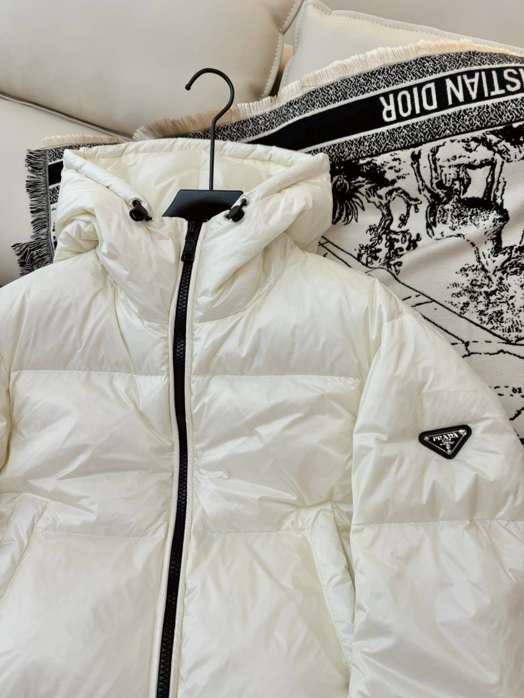 Breathable Prada Down Jackets 172475