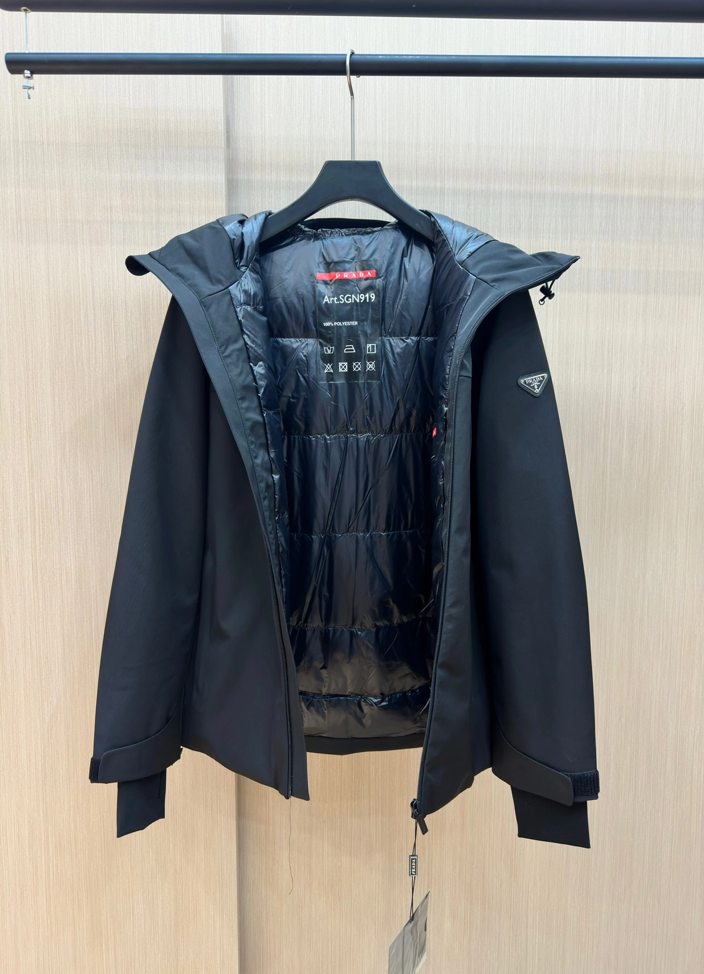 Sustainable Prada Down Jackets 172473