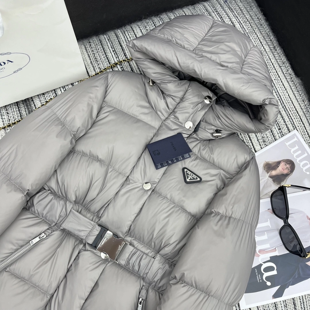 Prada Down Jackets EasyMatch 172489