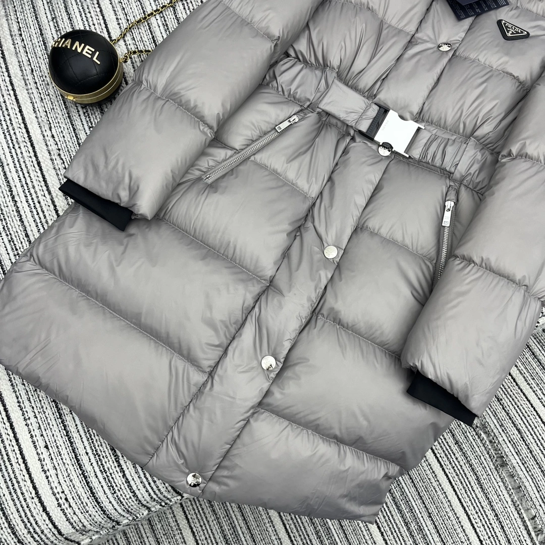 Prada Down Jackets EasyMatch 172489
