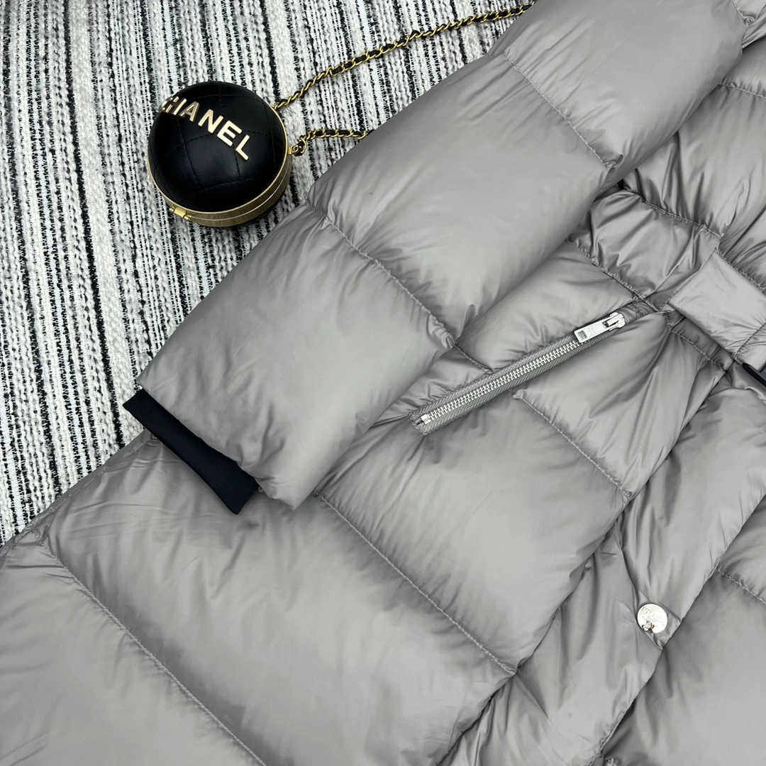 Prada Down Jackets EasyMatch 172489