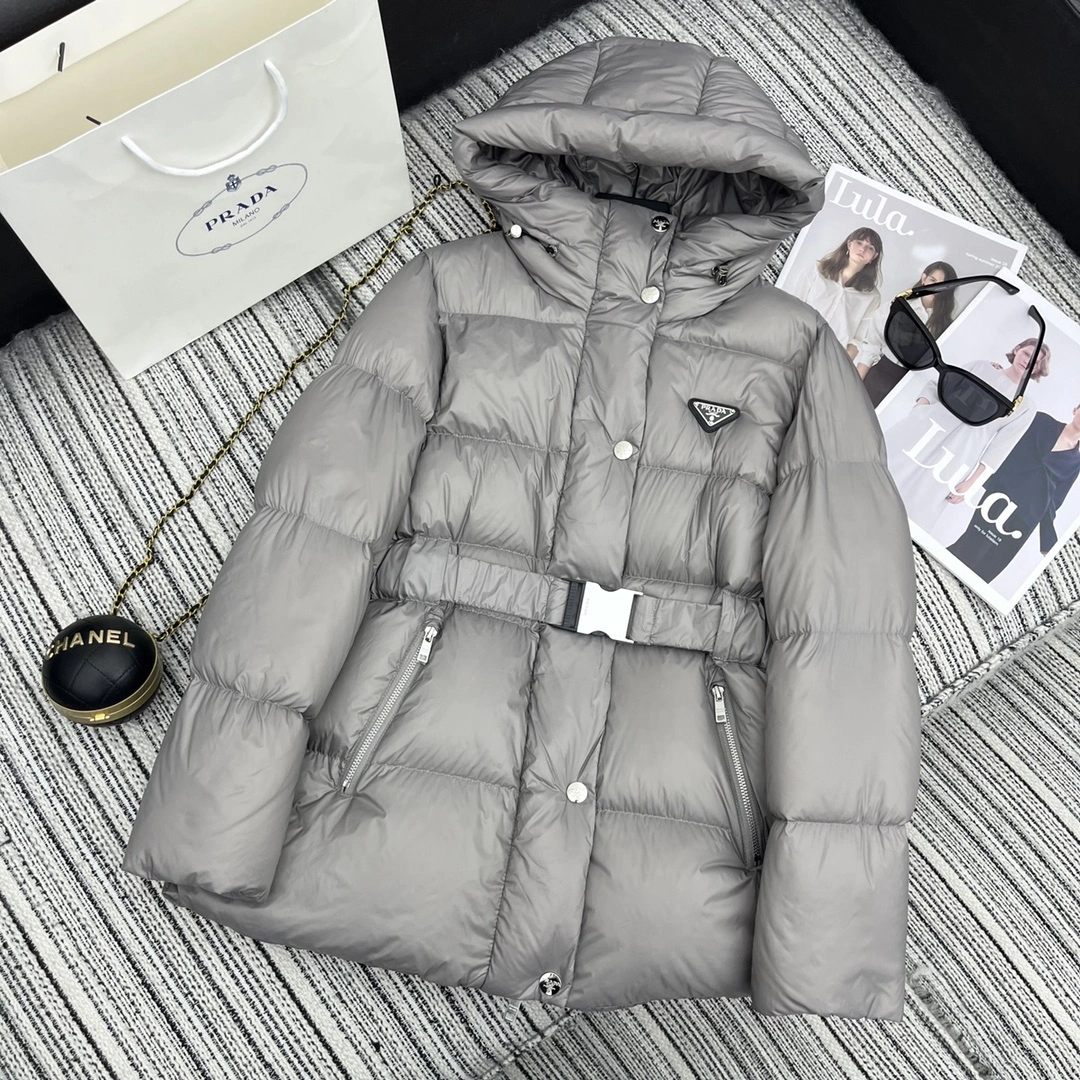 Prada Down Jackets Sleek 172455