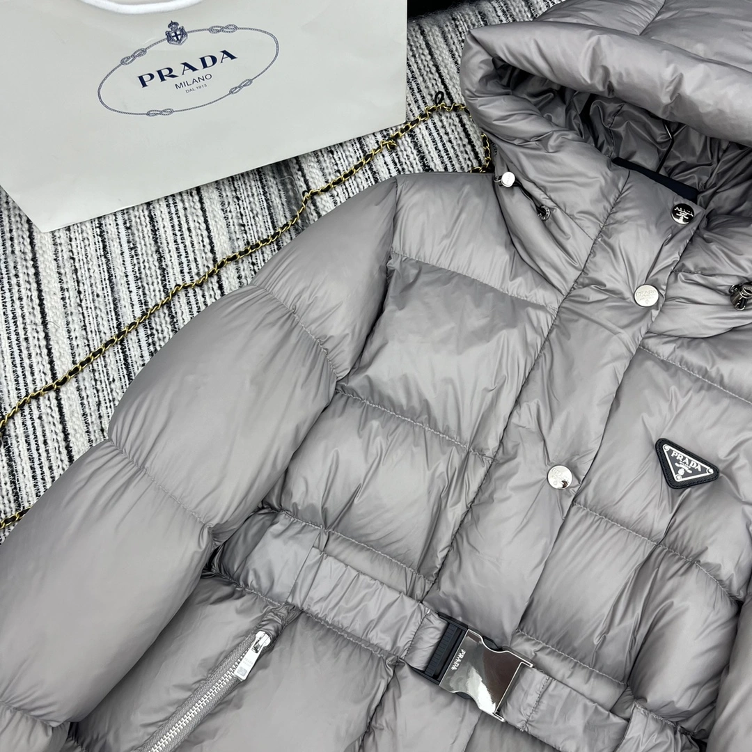 Prada Down Jackets Sleek 172455