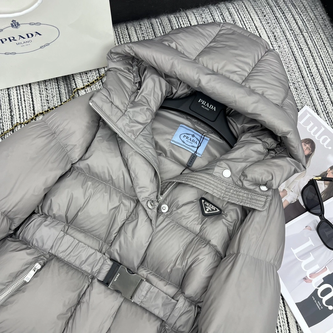 Prada Down Jackets Sleek 172455