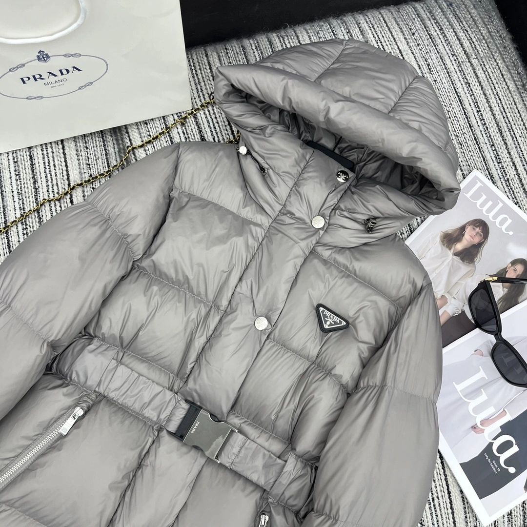 Prada Down Jackets Sleek 172455