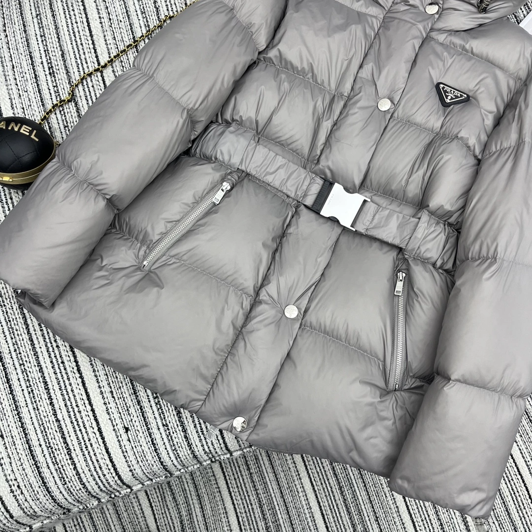 Prada Down Jackets Sleek 172455