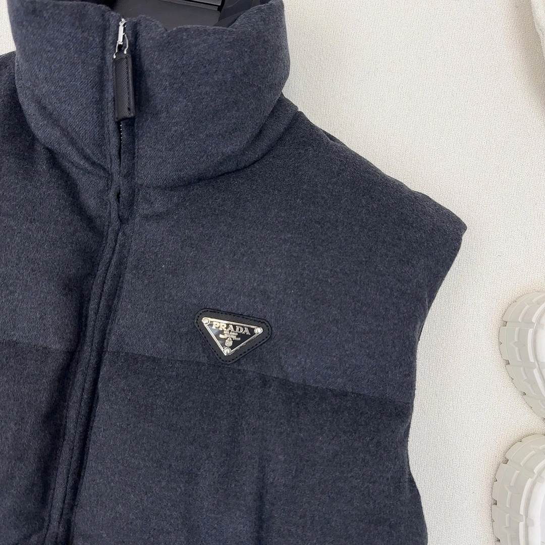 Prada Down Jackets Snug 172474