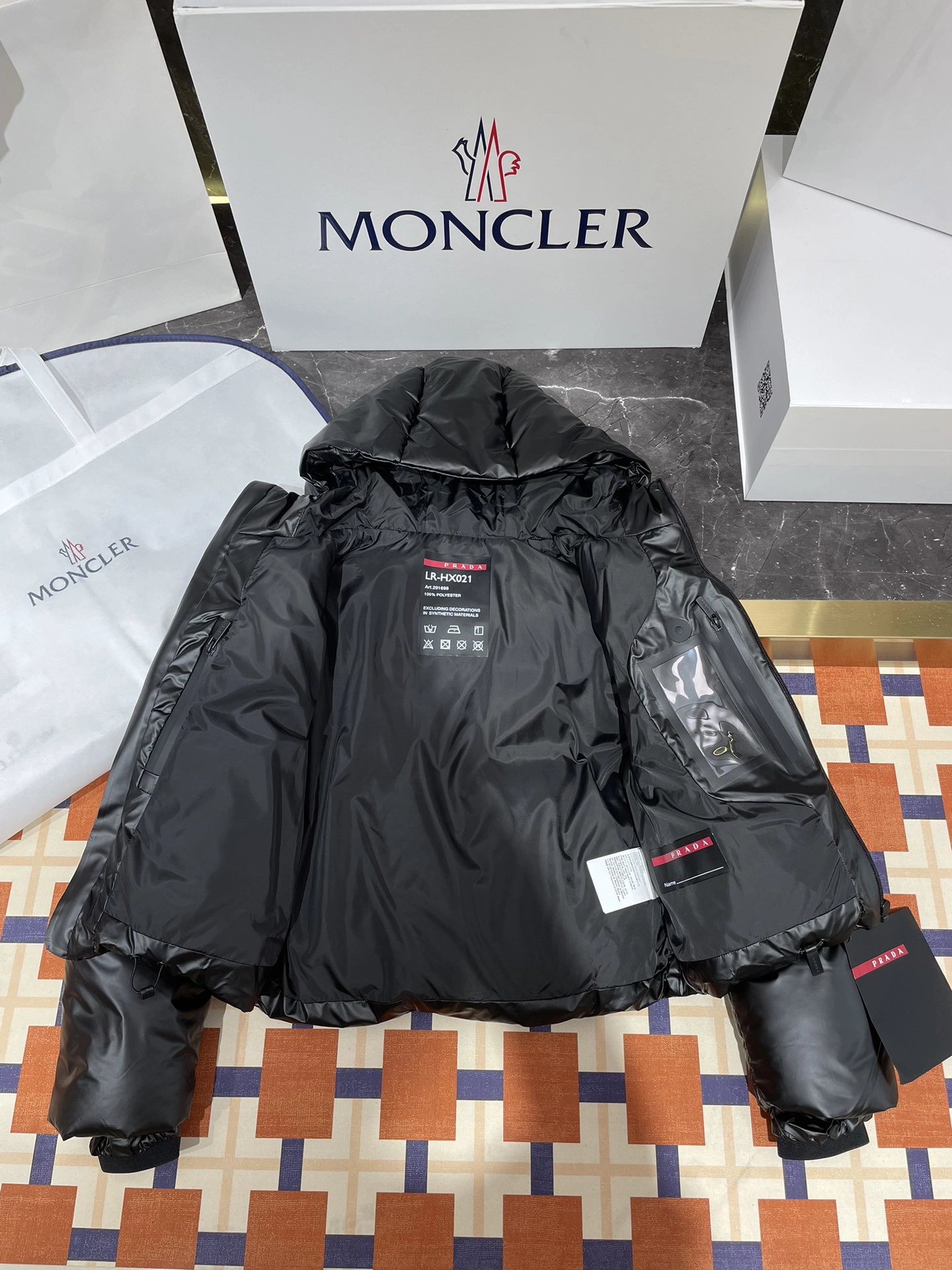 Prada Down Jackets HighPerformance 172450