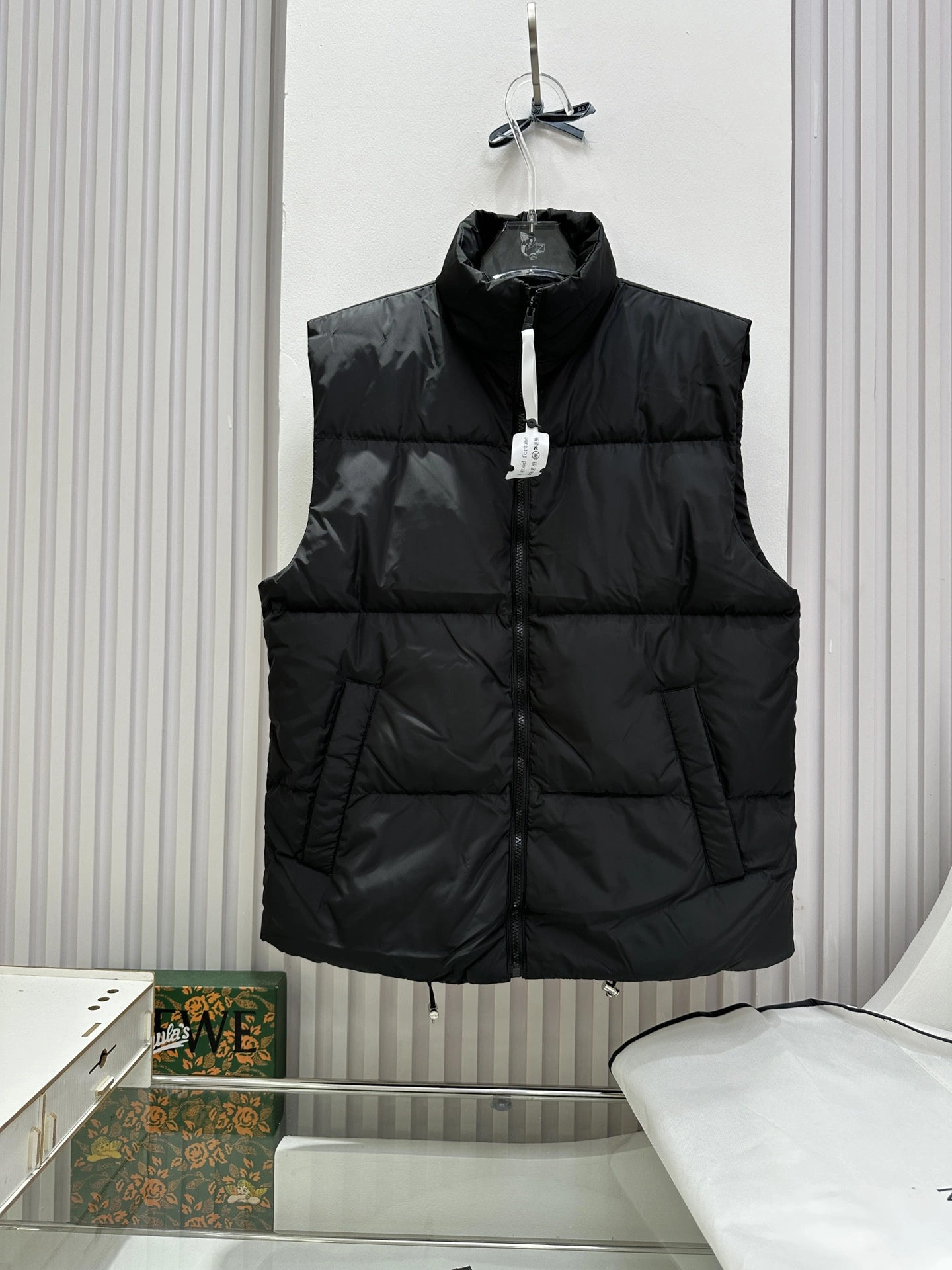 Prada Down Jackets Elegant 172448