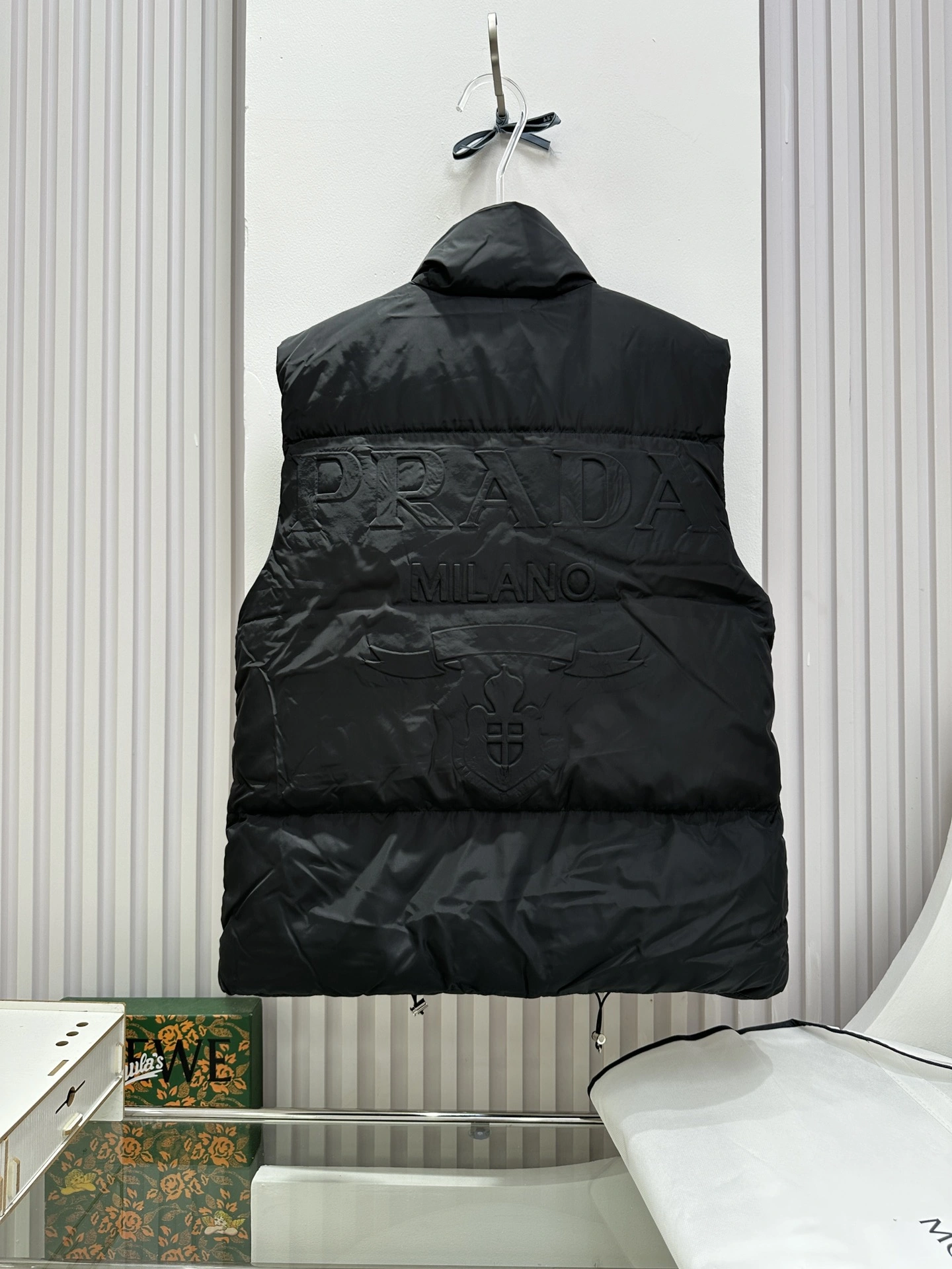 Prada Down Jackets Elegant 172448