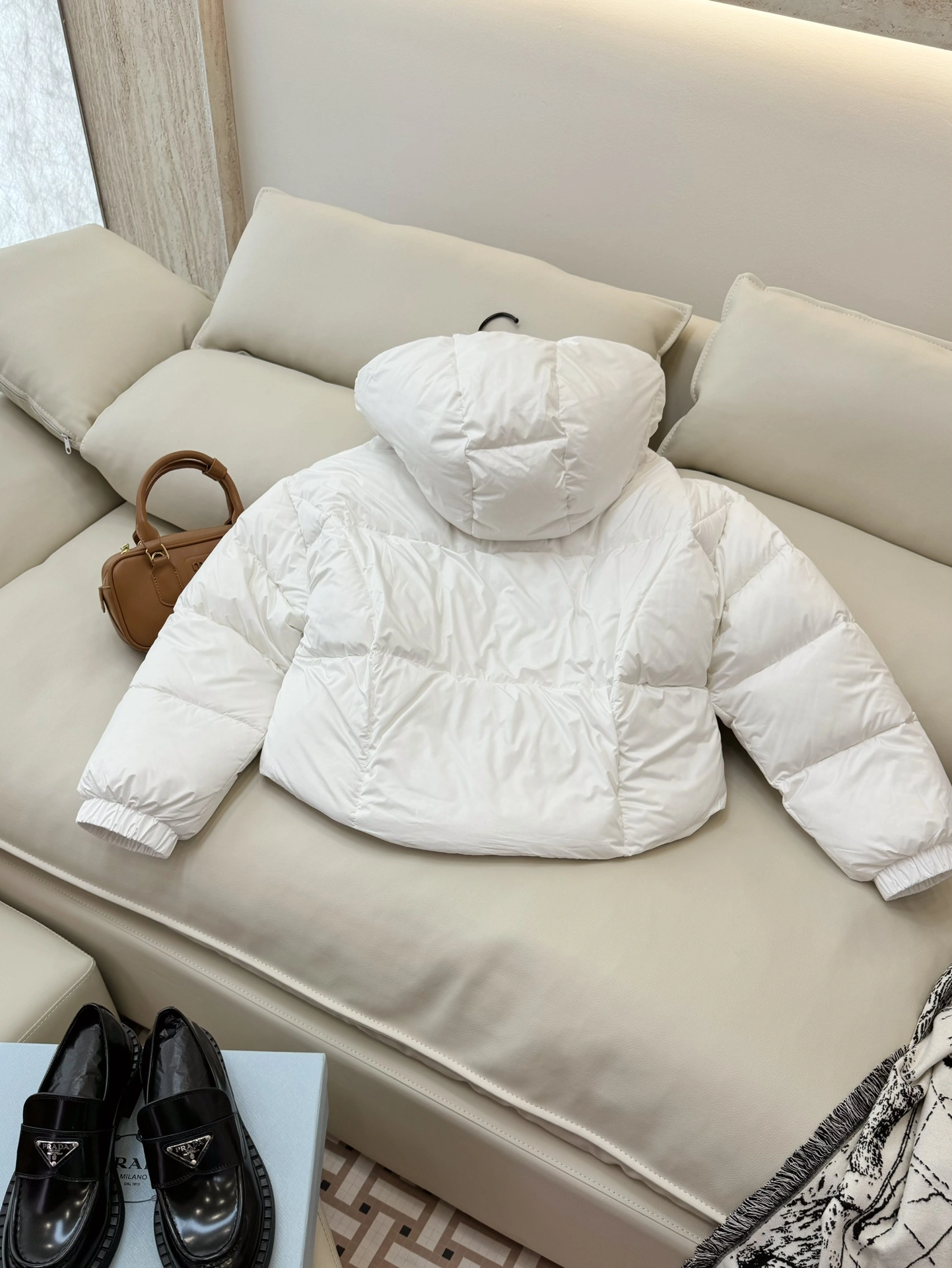 Resilient Prada Down Jackets 172445