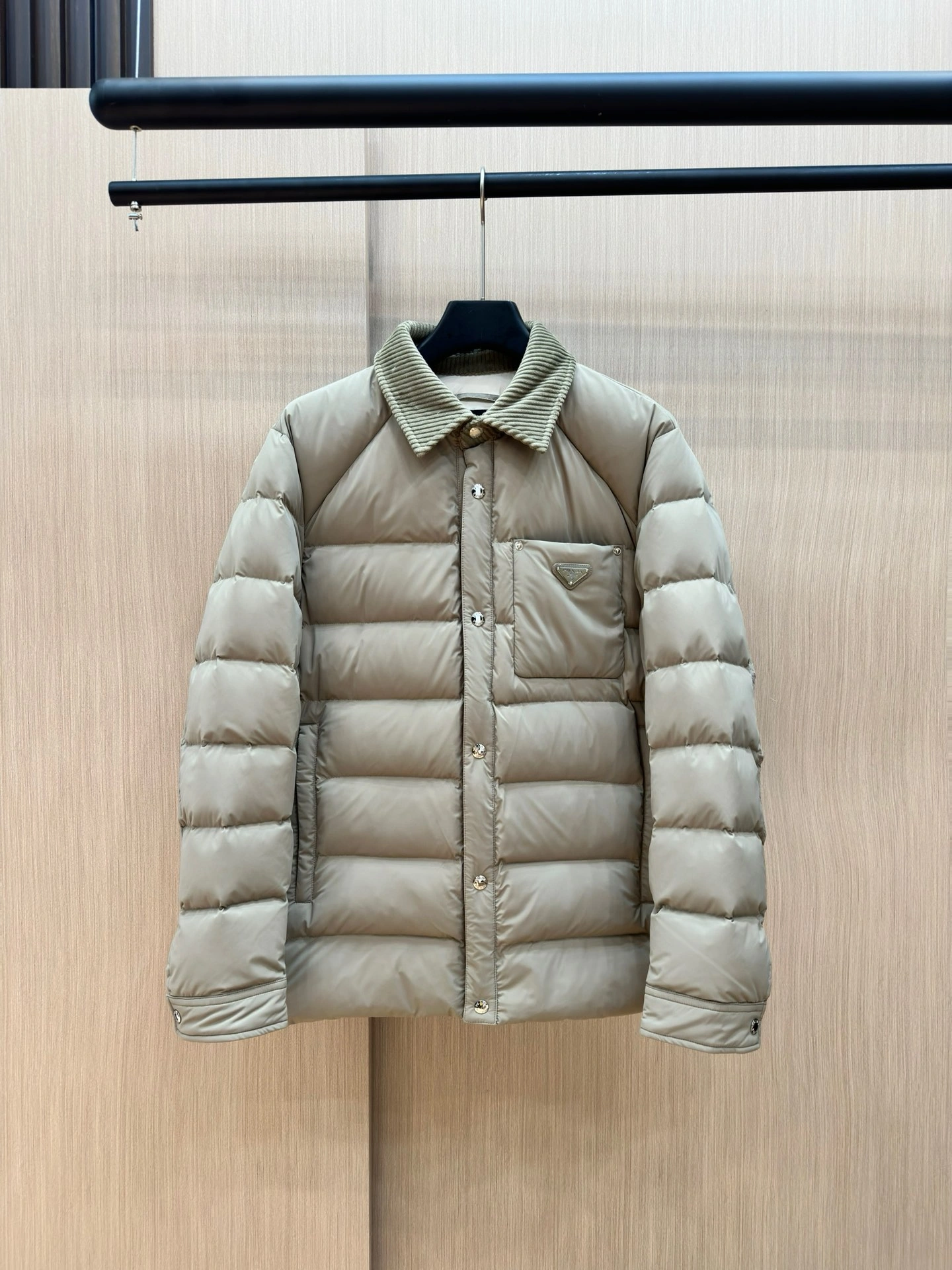 Prada Down Jackets Trendsetting 172439