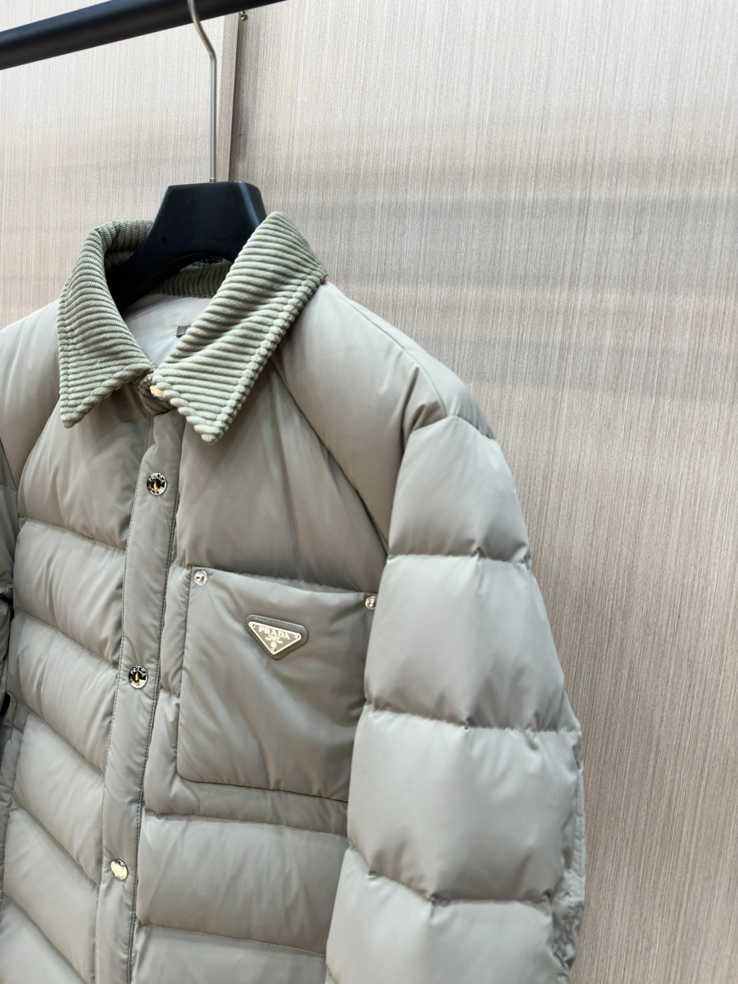 Prada Down Jackets Trendsetting 172439