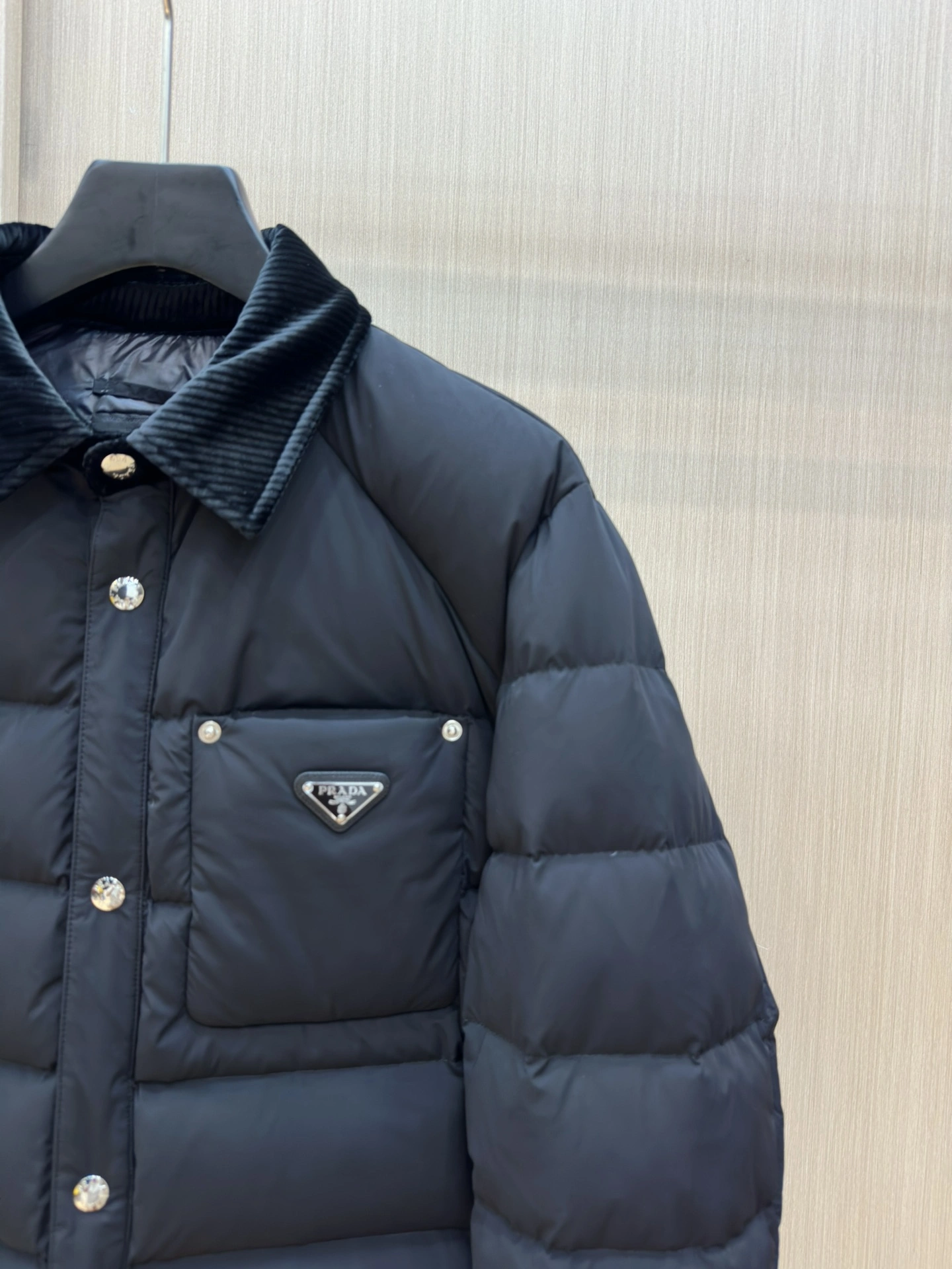 Original Prada Down Jackets 172436