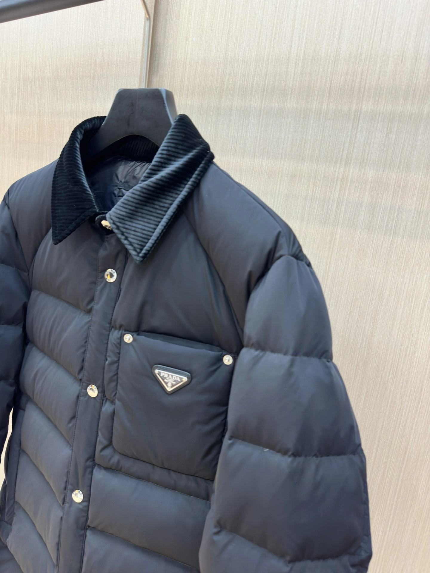 Original Prada Down Jackets 172436