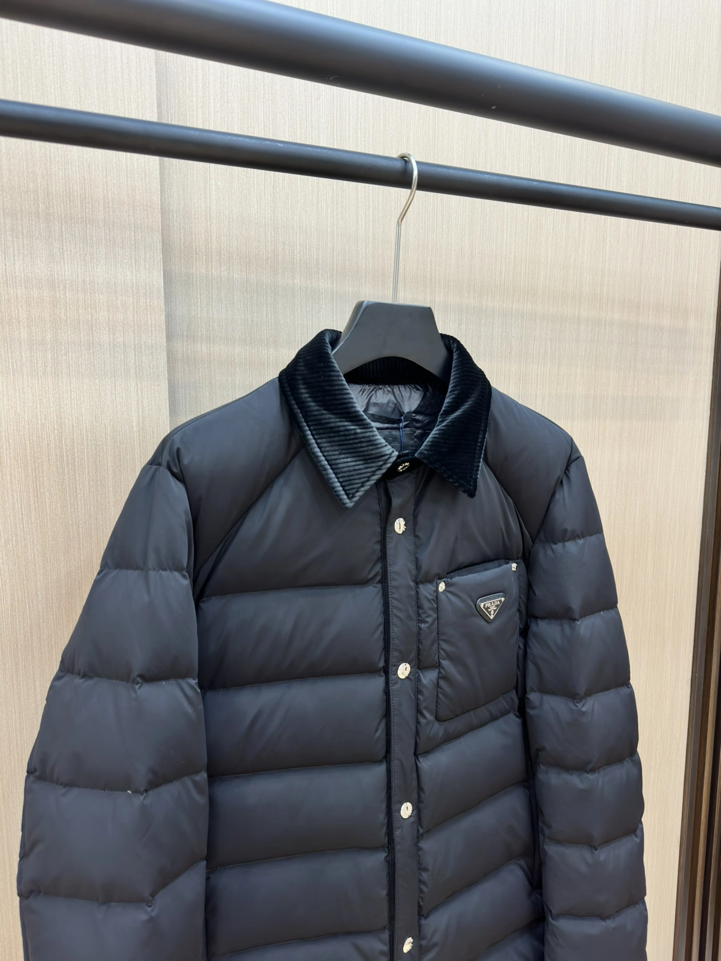 Original Prada Down Jackets 172436