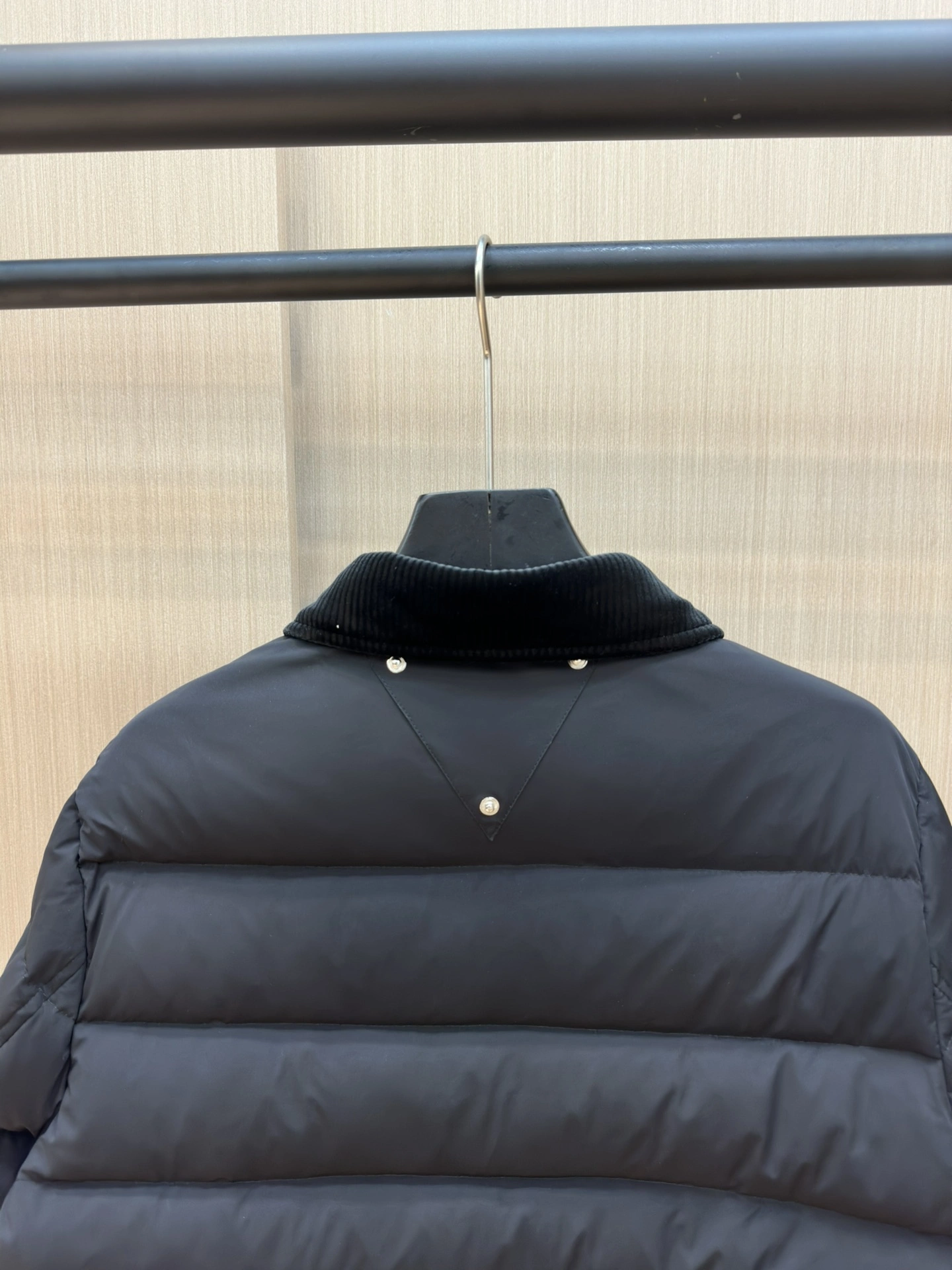 Original Prada Down Jackets 172436