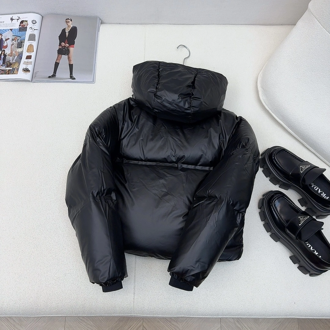 ModernLook Prada Down Jackets 172430