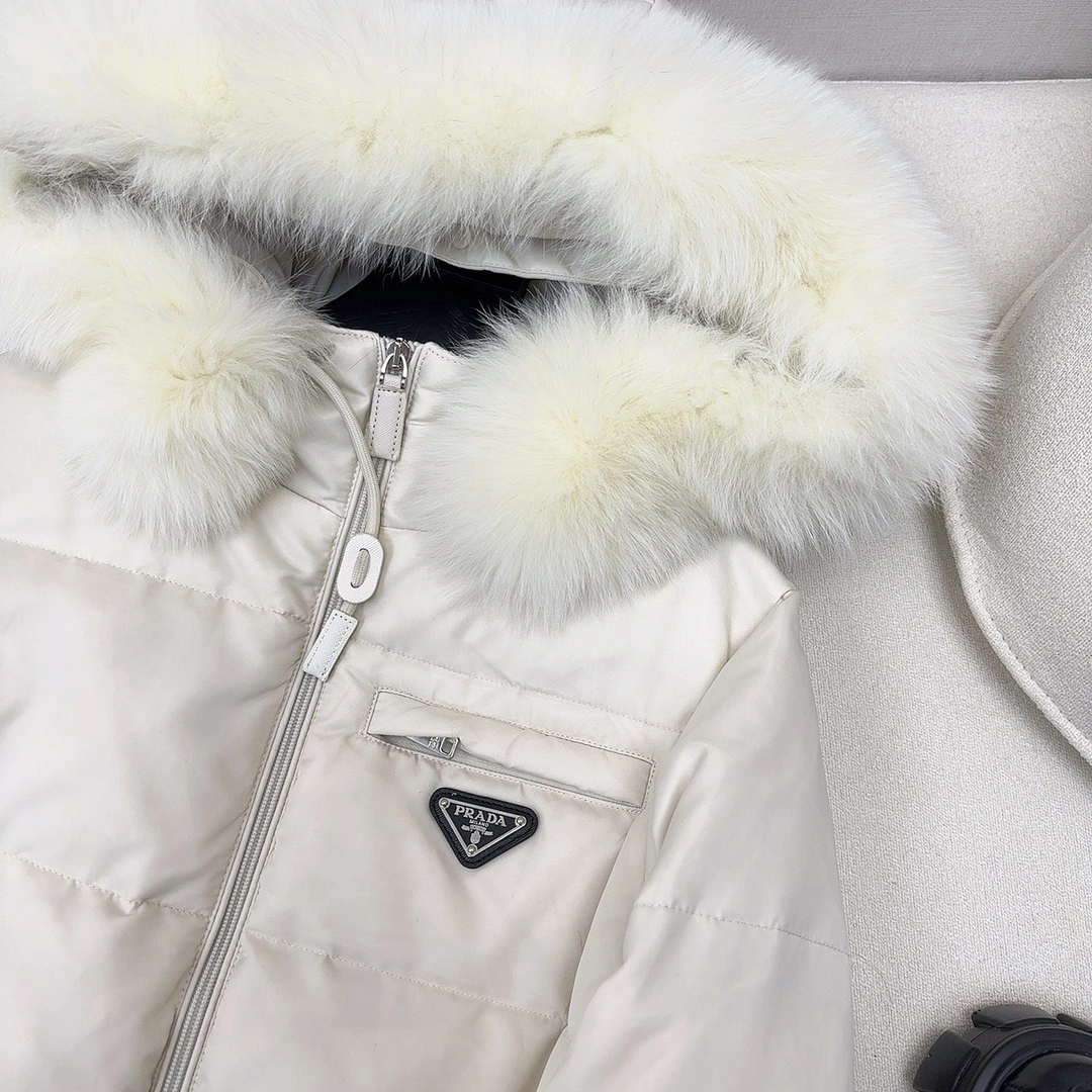 Functional Prada Down Jackets 172427