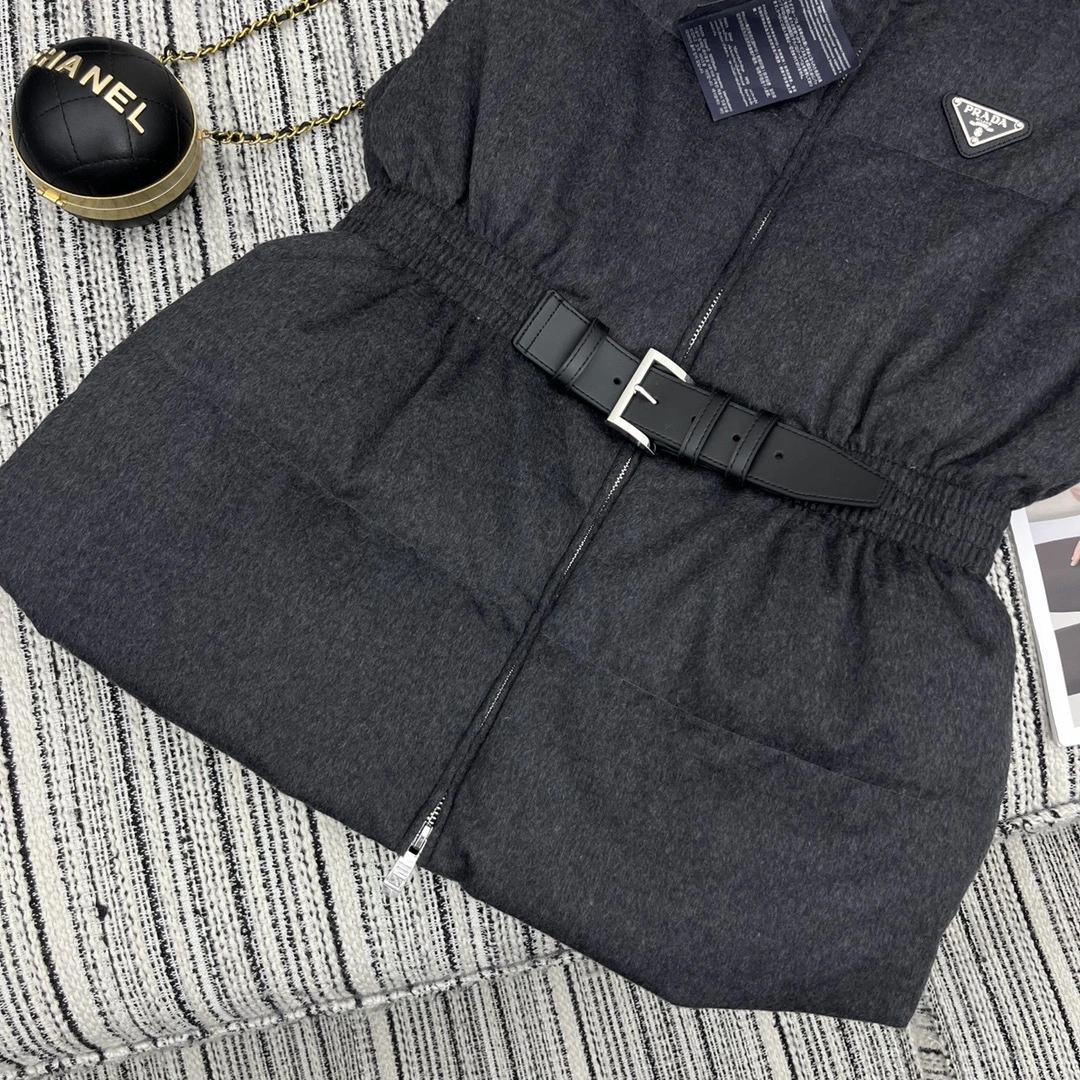 OdorResistant Prada Down Jackets 172441