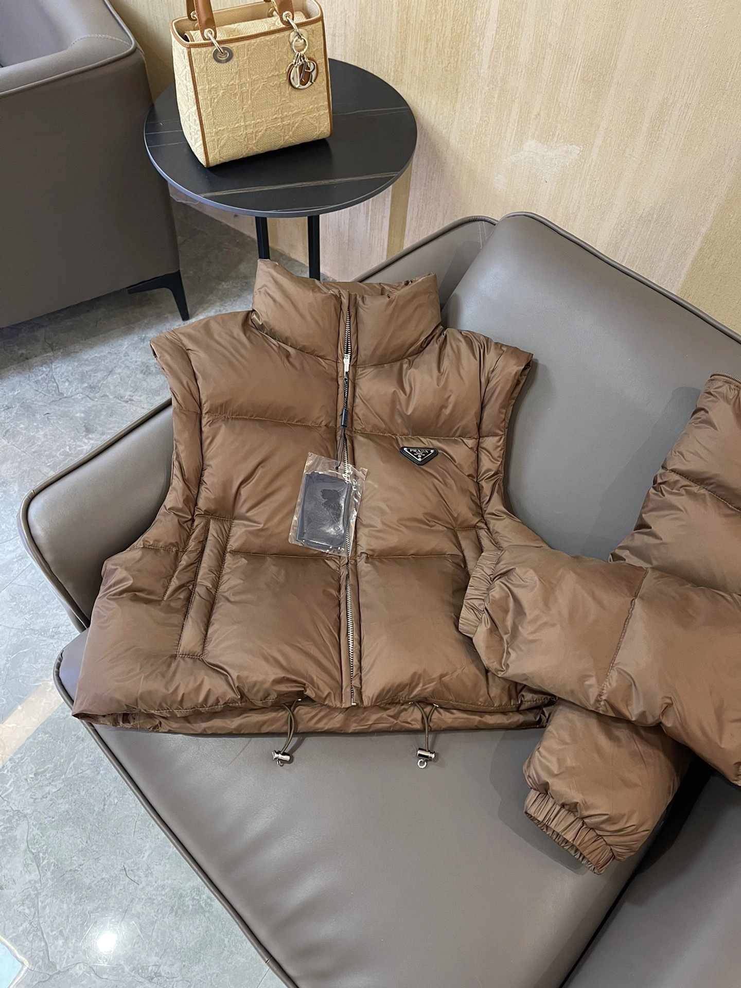 Prada Down Jackets GoodFit 172422