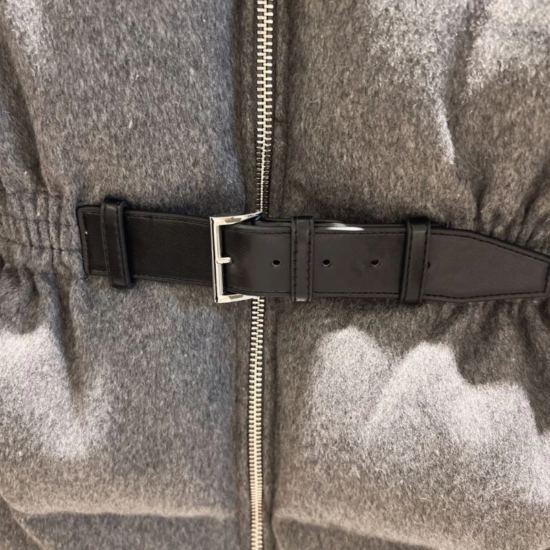 Prada Down Jackets Chic 172278