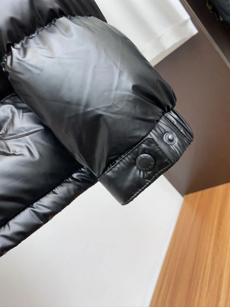 MultiPurpose Prada Down Jackets 172228