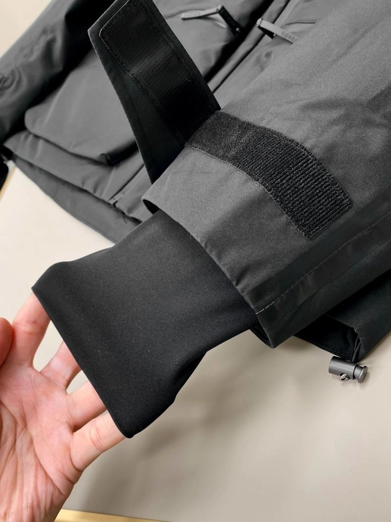 Prada Down Jackets Neat 172165