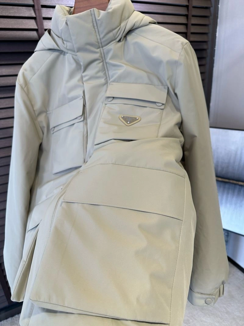 Flexible Prada Down Jackets 172188