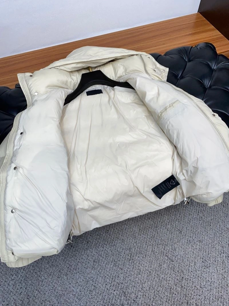 Effortless Prada Down Jackets 172121